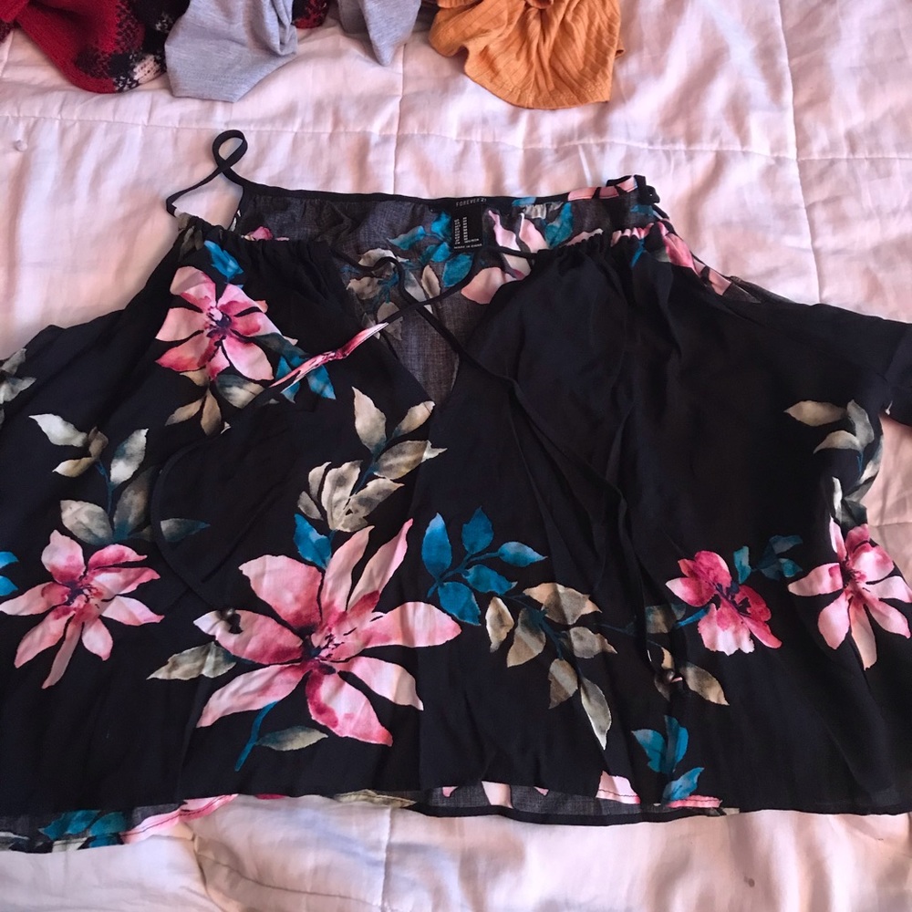 Floral long sleeve crop top